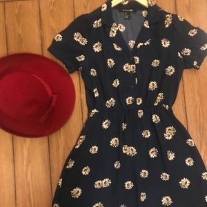 Vintage cap sleeve blue dress with sunflowers